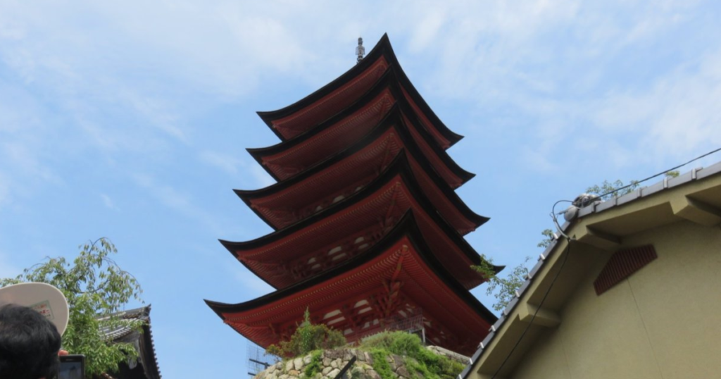 厳島神社の五重塔