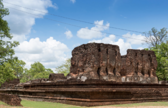 ポロンナルワの古代都市の写真