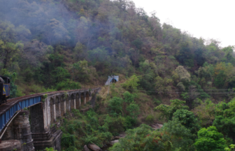 インドの山岳鉄道群の写真