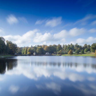 スタッドリー・ロイヤル公園とファウンデンズ修道院の廃墟の写真